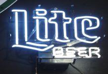 What Are The 4 Cutest Neon Light Beer Signs?